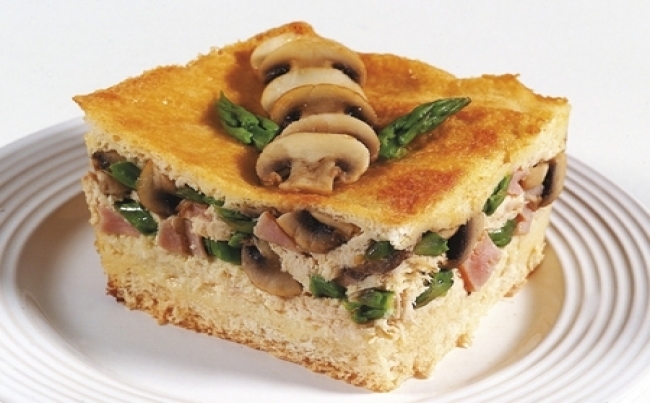 Pastel de pollo con jamón